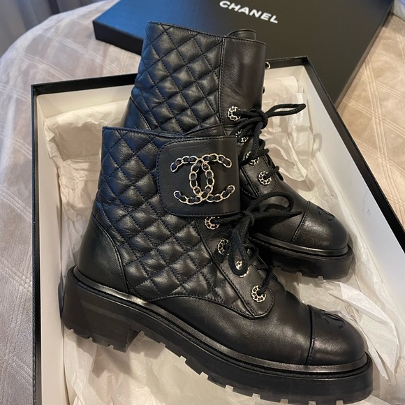 SOLD Chanel Brave Boot - Black CC size 38 - Picture 12 of 14